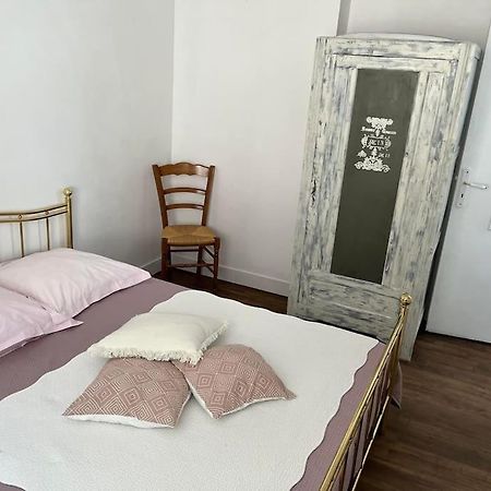 Appartement Chaleureux Avec Parking Gratuit Sarlat-la-Canéda Exterior foto